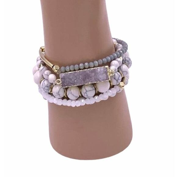 druzy bracelet. 5 individual strands. Grey - Picture 2 of 3